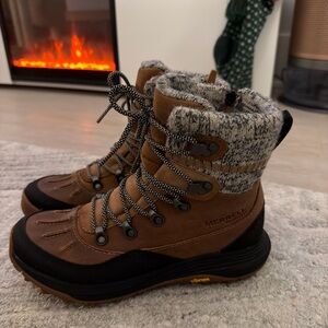 Women’s Merrell Siren 4 Thermo Mid Zip Waterproof – Size 7.5